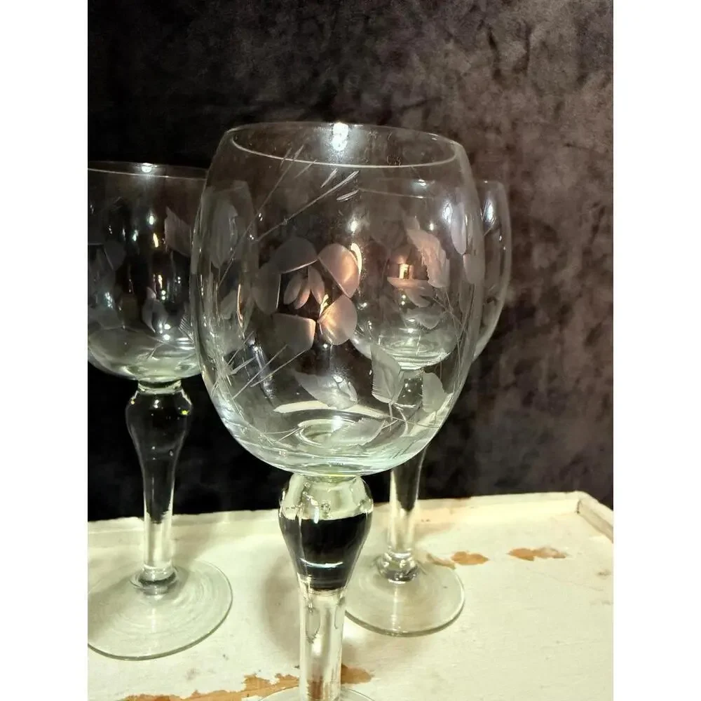 Set of 4 Vintage Etched Floral Wine Goblets Balloon Bowl Stemware